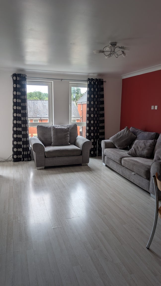 Spacious Double bedroom  Main Photo