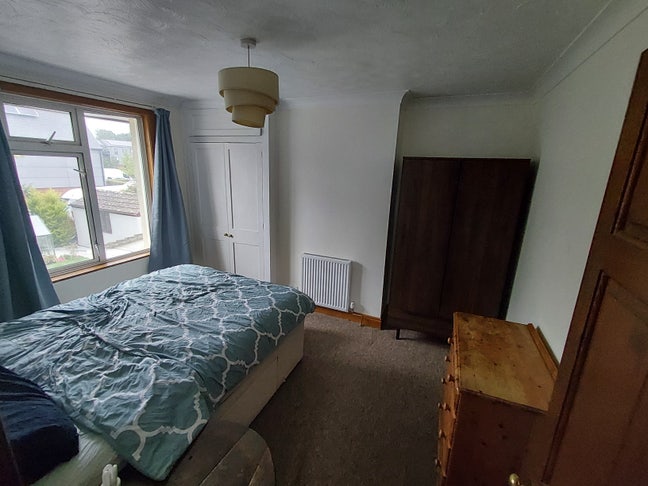 Double Room Available – Perfect for Commuters (All Main Photo