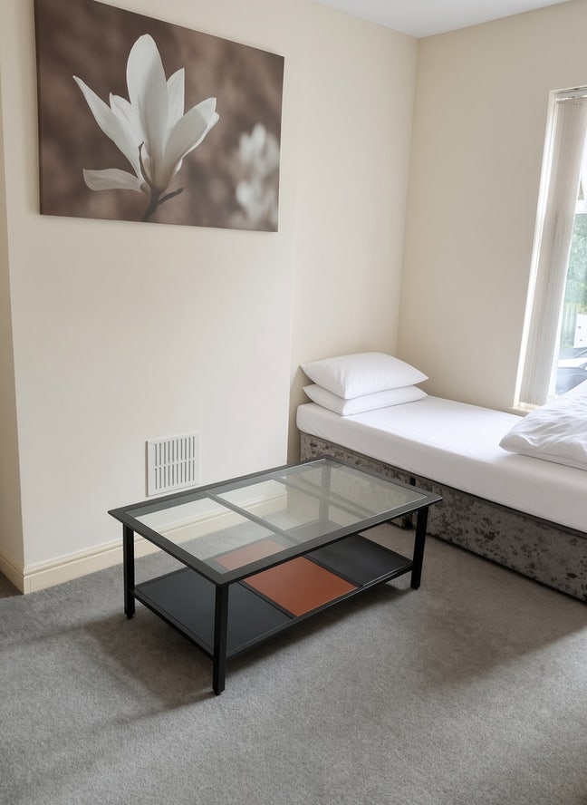 Nice Private Room for Rent in M13 (Longsight) Main Photo