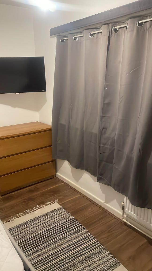 Single room to rent - Thames View Estate Barking   Main Photo