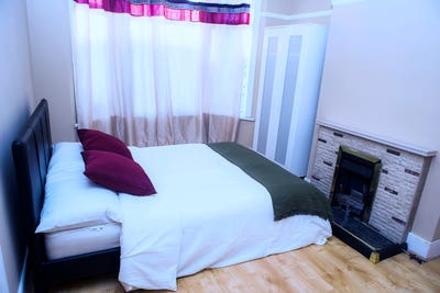 🔥 Double Room | October Only | &pound;800 All Bills Inc Main Photo