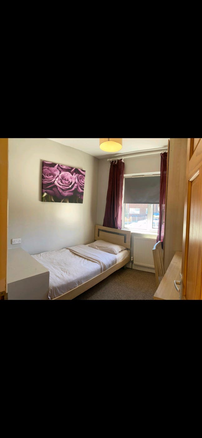 Single Room Sheldon Birmingham Airport Solihull Main Photo