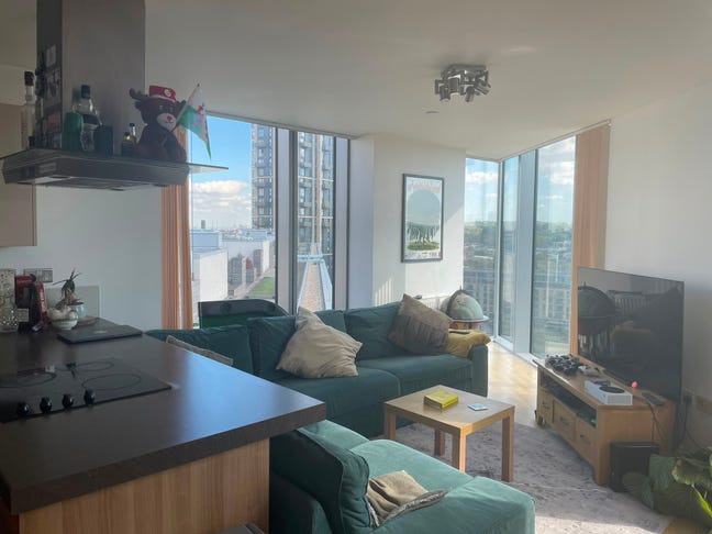 1 Double Bedroom in 3 Bed Flat Share | Greenwich Main Photo