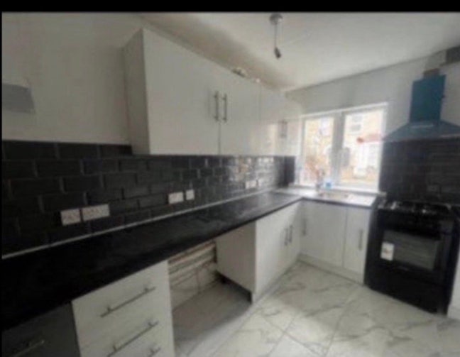 En-Suit Double room Available In N15 Main Photo