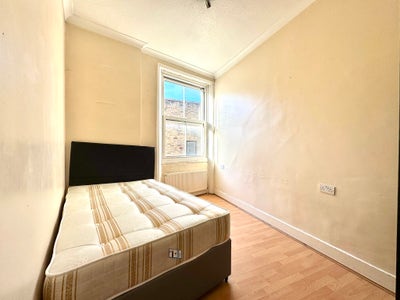 **Large Double Room In Fulham Broadway** Main Photo