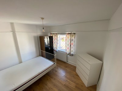 Double room close to town center and train station Main Photo