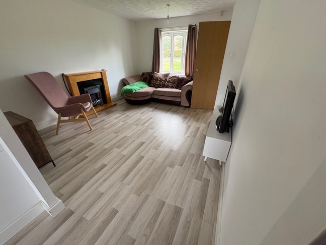 Double room 2mins walking to DU queens campus Main Photo