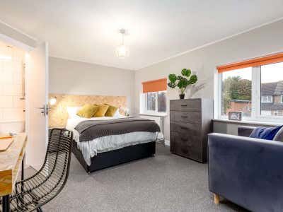Ensuite Rooms Available 🏡 Barnes Road Main Photo