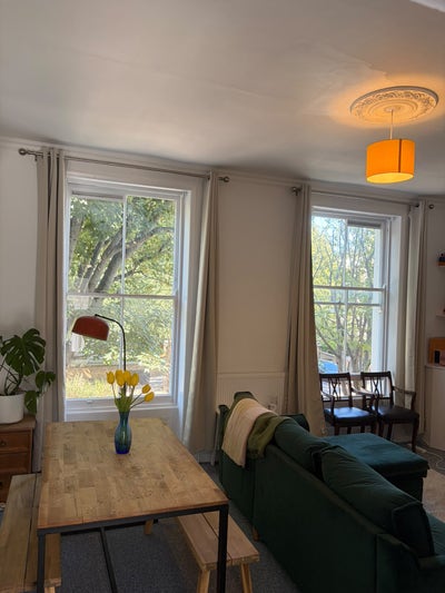 Big double room right in De Beauvoir Town!  Main Photo