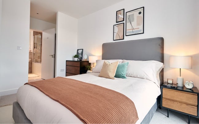 Double Ensuite Room Main Photo