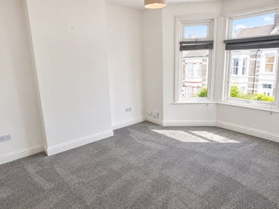 One-Bedroom Flat in Brislington Main Photo