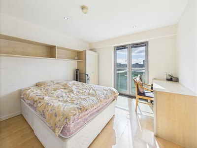 ***Fully Furnished Third Floor Studio Apartment Lo Main Photo