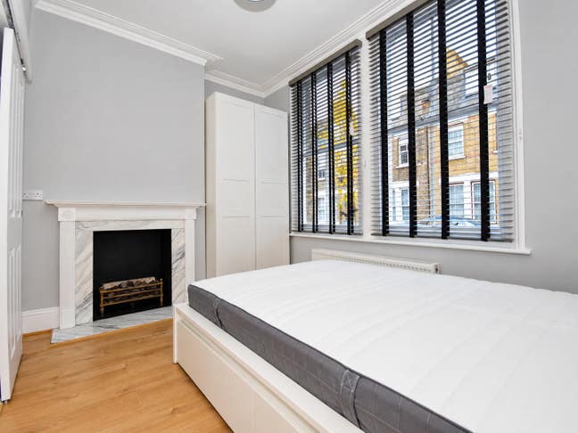 Modern Ensuite Room - E1 **All Bills inc** Main Photo