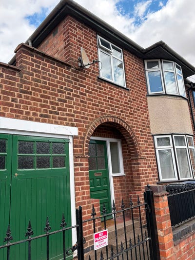 Large Double Room, North Leamington - &pound;495 Main Photo