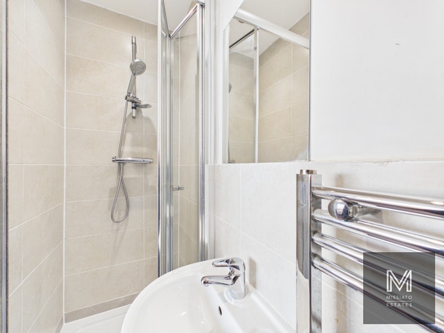 Available now – Ensuite Double room ** Bills incl Main Photo