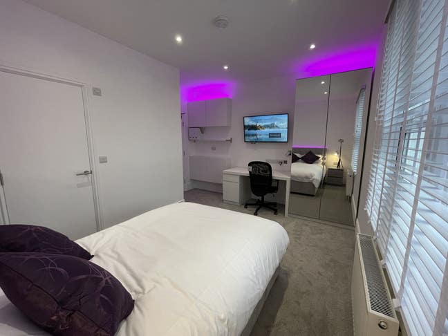 En-suite double room, Kingswood Rd, ME7 Main Photo