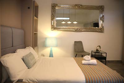 Modern All-Bills-Included Studio Apartment NW5 3 Main Photo