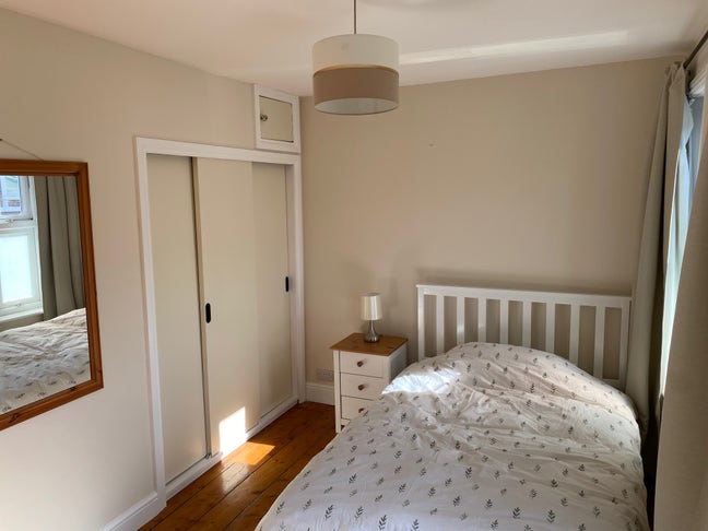 Double room, 4 mins walk from Trowbridge station Main Photo