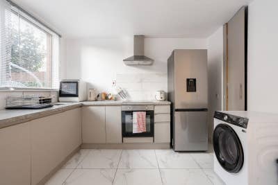 Newly Refubushed Rooms in Maida Vale with Garden.  Main Photo