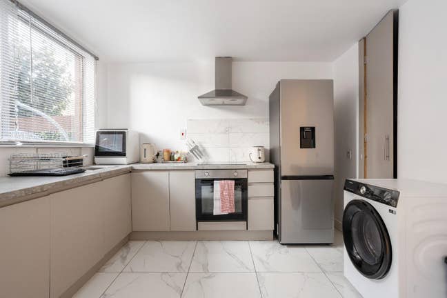 Newly Refubushed Rooms in Maida Vale with Garden.  Main Photo