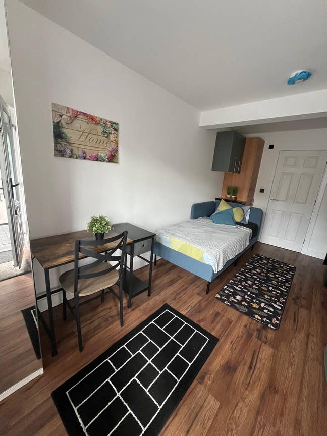 New Studio to let for 1 professional Main Photo