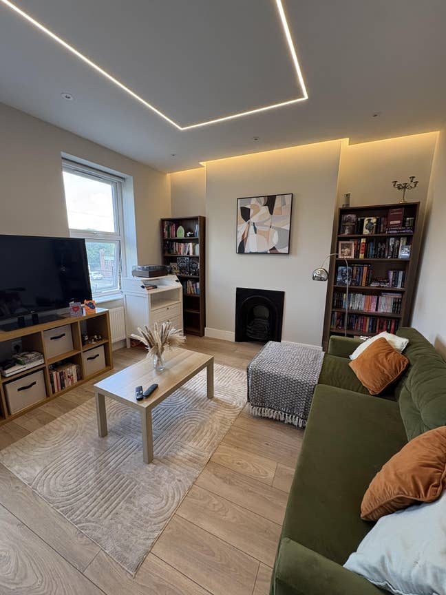 Double room available in a 3 bed flat! Main Photo