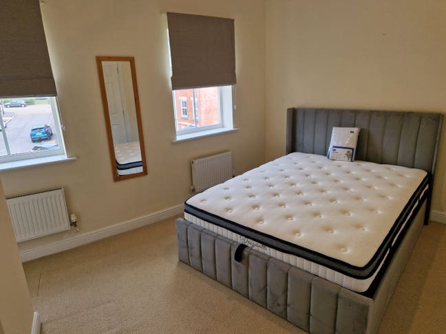 Redhouse Furnished Double Room Main Photo