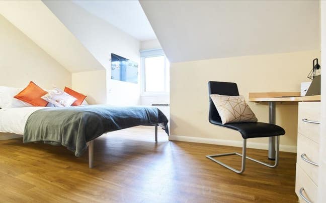 Tenancy Takeover - Student Only Main Photo