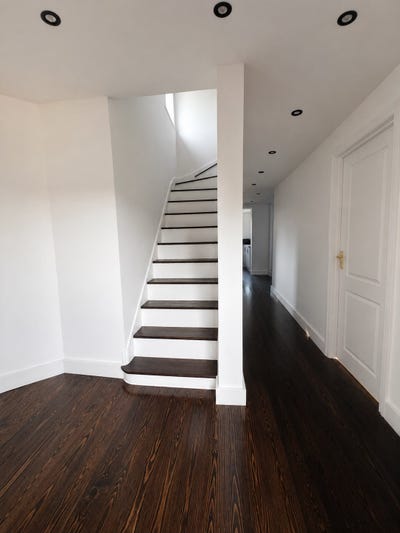  beautifully renovated house Main Photo