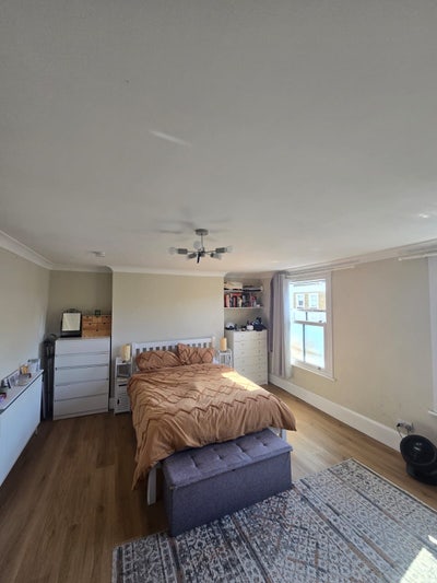 Balham - Large Spacious Double Bedroom - Mid Oct Main Photo