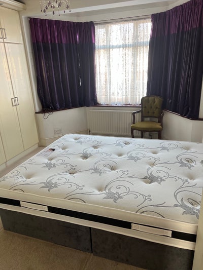 King size room for rent Main Photo