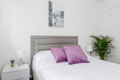 Double Room with Free Parking Main Photo
