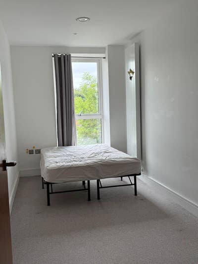 Spacious and bright double room inc all bills Main Photo