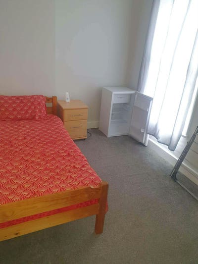 Single room for rent  Main Photo