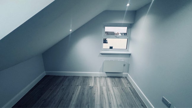 Single Room Main Photo