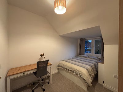 Double Room with Private Bathroom and Parking Main Photo