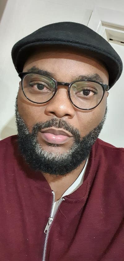 Hi I am a (software consultant) on a 2yr cont... Main Photo