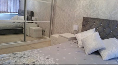 Double Room in Modern Flat with free parking  Main Photo