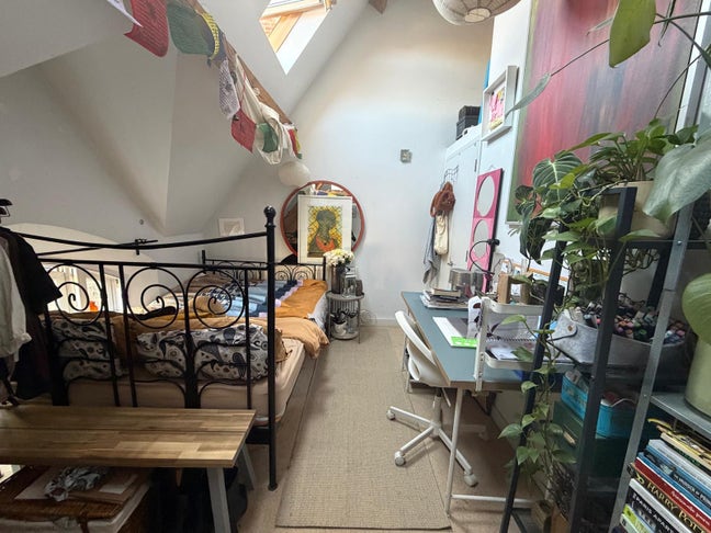     Bright Double Room in Shadwell Main Photo