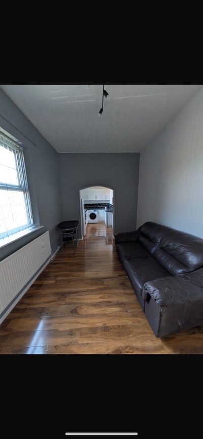 Modern Ground Floor One Bedroom Apartment Main Photo