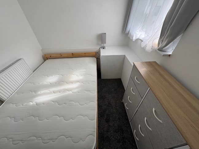 2 Beautiful Rooms &pound;800/&pound;875 Hoxton all bills Inc.. Main Photo