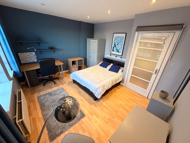 Bayswater/Queensway Walk to Imperial -Ucl 3 Rooms  Main Photo