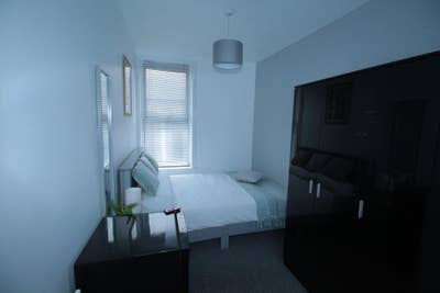 Spacious Double Room|🔥 &pound;200 off Your First Month! Main Photo