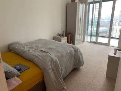 Spacious 2B-2B Flat for Rent | Stratford (E15 1LA) Main Photo