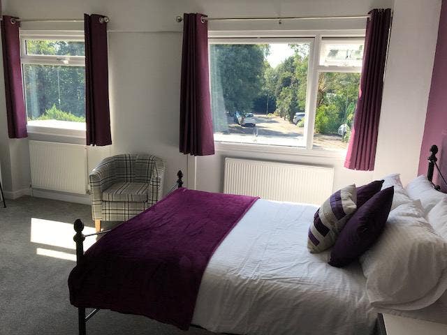  Spacious Dbl Room+En Suite in Friendly Houseshare Main Photo