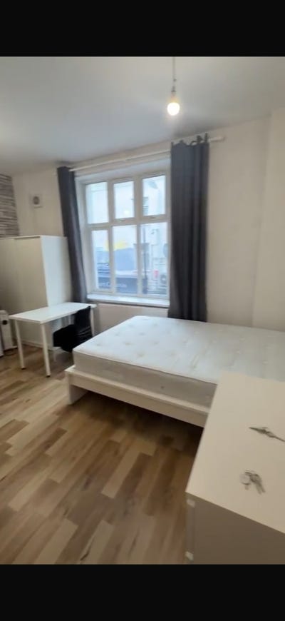 🌠Zone 1/2- Room with Private Bathroom+Kitchen 🌠 Main Photo