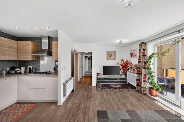 @@ Brand New 3bed 2 bath Flat In Barkingriverside  Main Photo