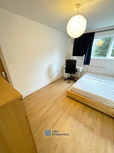 🙌 Double Room Available Now !! - You Choose-🔊 Main Photo