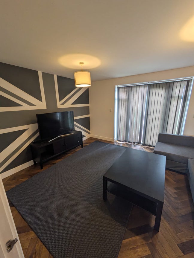 2 Large double rooms each with king size beds Main Photo
