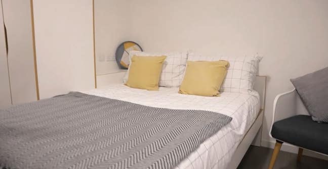 Tenancy Takeover: Bronze Studio Merlin Heights Main Photo